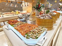 Holiday Inn & Suites Saigon Airport by IHG