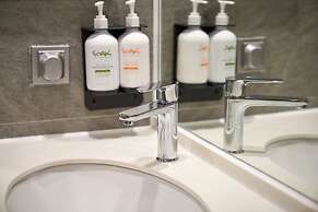 Holiday Inn & Suites Saigon Airport by IHG