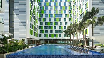 Holiday Inn & Suites Saigon Airport by IHG