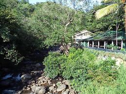 Belihuloya Rest House