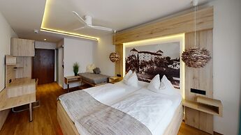 Hotel Adler