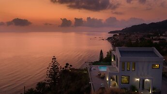 Sueño LUXURY VILLA 180 Iconic Sea View