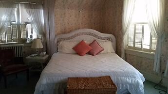 Victorian Inn B&B