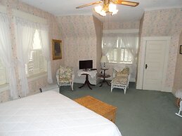 Victorian Inn B&B