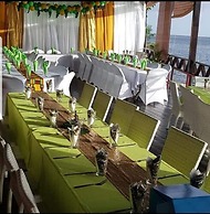 Ocean's Edge Lodge Restaurant & Bar C