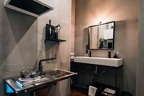 mizuka Nakasu 1 - unmanned hotel -