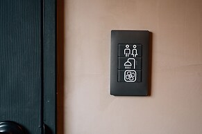 mizuka Nakasu 1 - unmanned hotel -