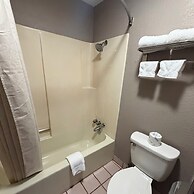 Colonial Inn
