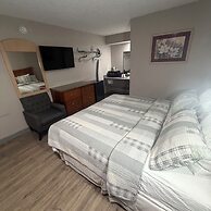 Colonial Inn