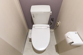 Mr.KINJO inn in front of Children Medical Care Center