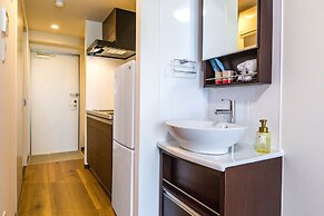 Mr.KINJO inn in front of Children Medical Care Center