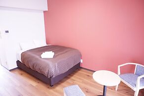 Mr.KINJO inn in front of Children Medical Care Center