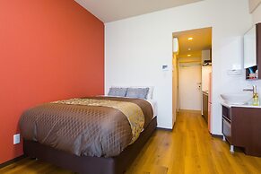 Mr.KINJO inn in front of Children Medical Care Center