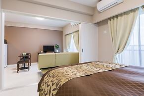 Mr.KINJO inn in front of Children Medical Care Center