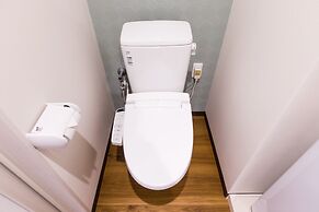 Mr.KINJO inn in front of Children Medical Care Center