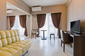 Mr.KINJO inn in front of Children Medical Care Center