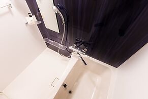 Mr.KINJO inn in front of Children Medical Care Center