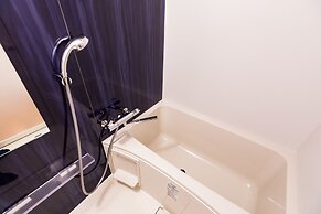 Mr.KINJO inn in front of Children Medical Care Center