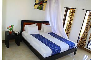 Aman Gati Hotel Lakey