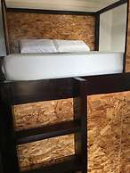 Spinning Cat Hostel - Adults Only