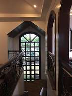 Spinning Cat Hostel - Adults Only