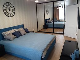 Apartment on Vokzalnaya 51a-254