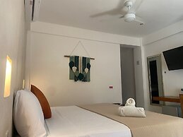 Hotel Pelecanus Suites