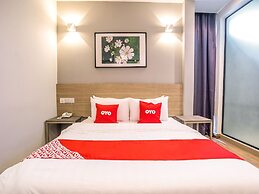 OYO 89576 Mokka Hotel