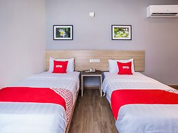 OYO 89576 Mokka Hotel