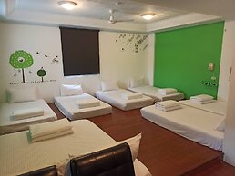 Donghe Surf Shop & Hostel - Taitung