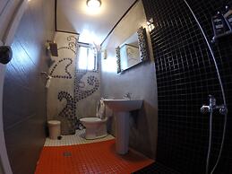 Donghe Surf Shop & Hostel - Taitung