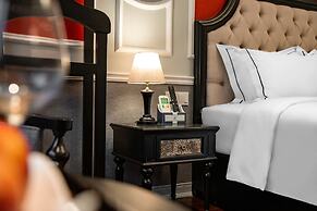 Acoustic Hotel & Spa