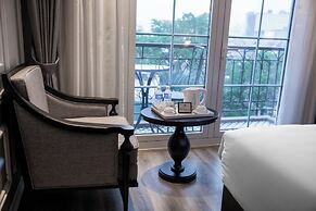 Acoustic Hotel & Spa