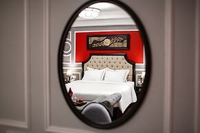 Acoustic Hotel & Spa