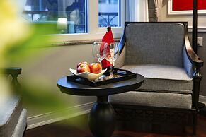 Acoustic Hotel & Spa