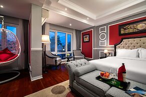 Acoustic Hotel & Spa