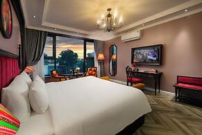 Acoustic Hotel & Spa