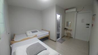 Gyeongju Alley Guesthouse