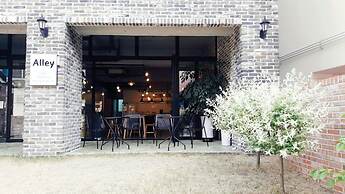 Gyeongju Alley Guesthouse