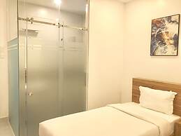 Louis Hotel - Bui Vien Walking Street