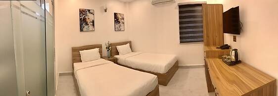 Louis Hotel - Bui Vien Walking Street