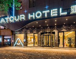 Atour Hotel Nanjing Road Small White Building Tianjin