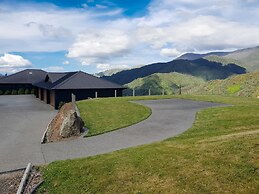 Luxury Villa 5 Bedrooms