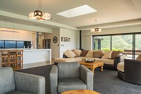 Luxury Villa 5 Bedrooms