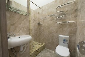 Roth & Rubinstein Mini Hotel