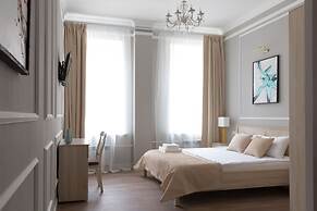 Roth & Rubinstein Mini Hotel