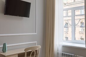 Roth & Rubinstein Mini Hotel