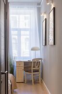 Roth & Rubinstein Mini Hotel