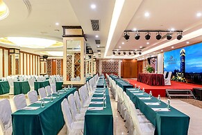 Haikou Mingguang Shengyi Hotel