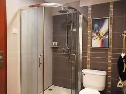 Haikou Mingguang Shengyi Hotel